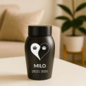 Personalizowana urna dla psa ze stali nierdzewnej z imieniem, datami i motywem łapek Yin Yang